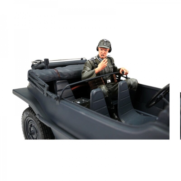 Schwimmwagen Funker Feldgrau Torro 1/16 Figur bemalt