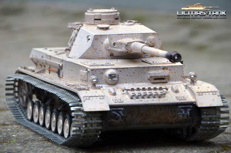 RC Panzer PzKpfw IV Ausf. G – Division LAH Kharkov 1943 Winter IR Battle – Torro Profi-Edition mit Holzkiste