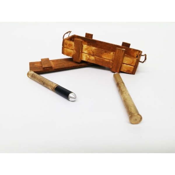 Metallgranaten mit Munitionskiste Holzkiste 1:16 Metallgranaten mit Munitionskiste Holzkiste 1:16