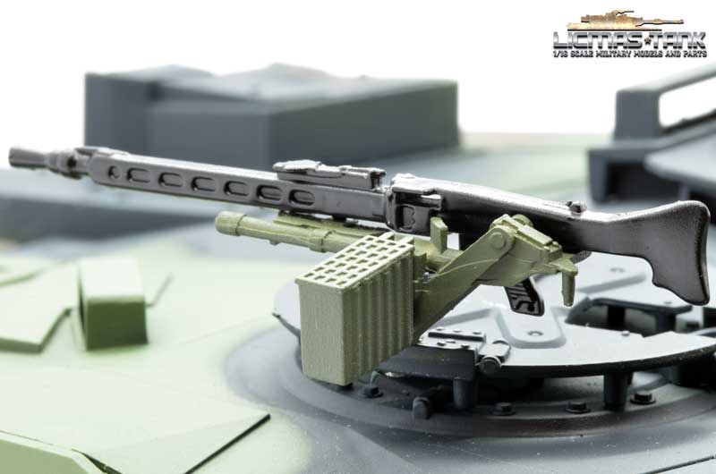 B WARE Bundeswehr MG3 mit Lafette und Gurtkasten lackiert Maßstab 1:16